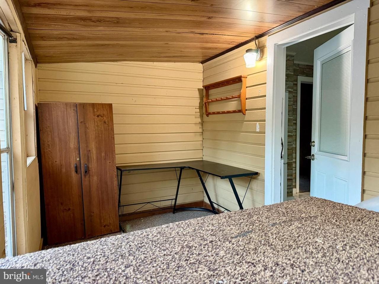 241 Harpers Hollow Ln - Photo 3 of 12