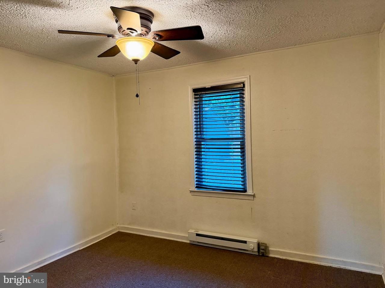 241 Harpers Hollow Ln - Photo 6 of 12