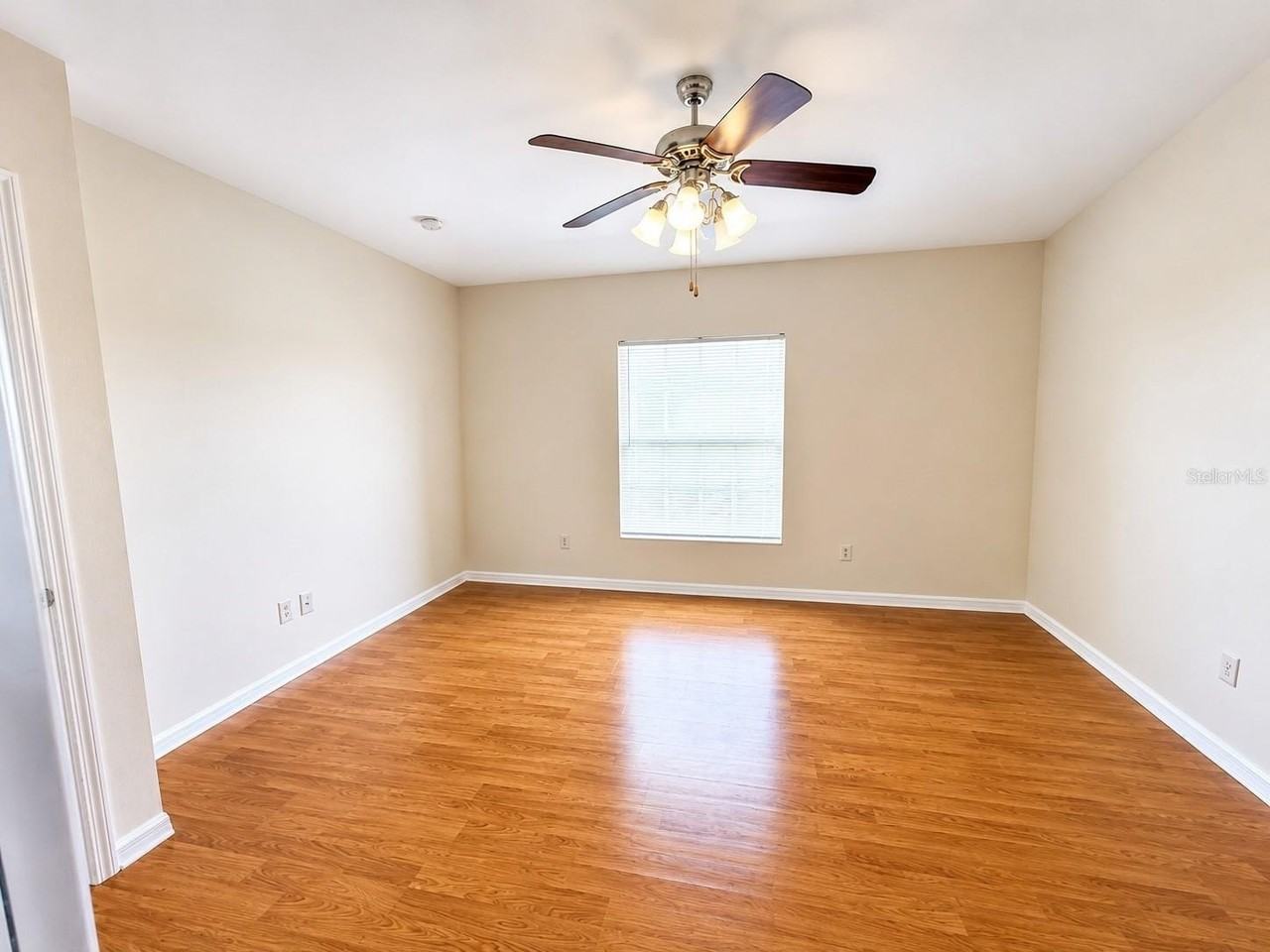 8721 Se 157th St - Photo 6 of 9