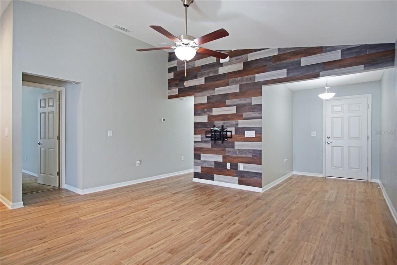 661 Persian Dr - Photo 7 of 26