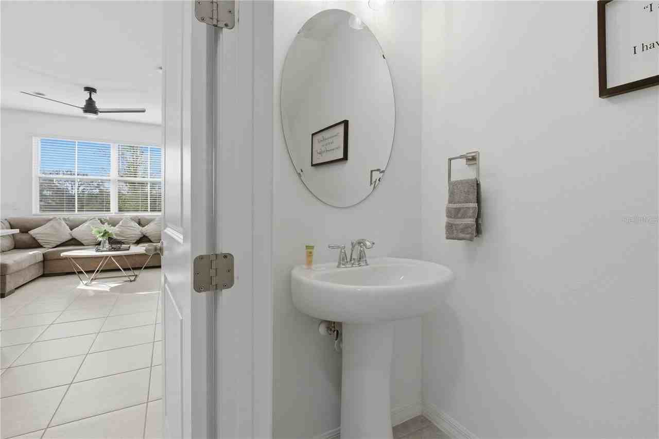 710 Longboat Dr - Photo 7 of 43