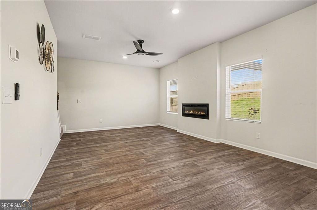 318 Sandy Creek Dr - Photo 5 of 41