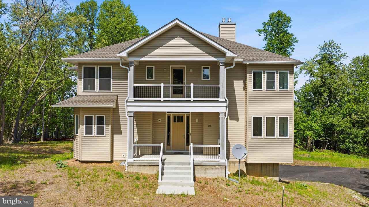 5116 Shore Dr - Photo 2 of 50