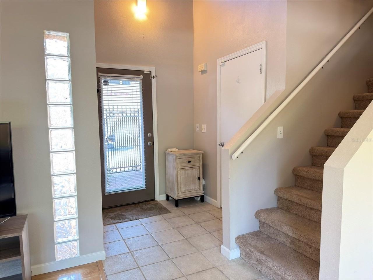 828 Padua Ln - Photo 5 of 31