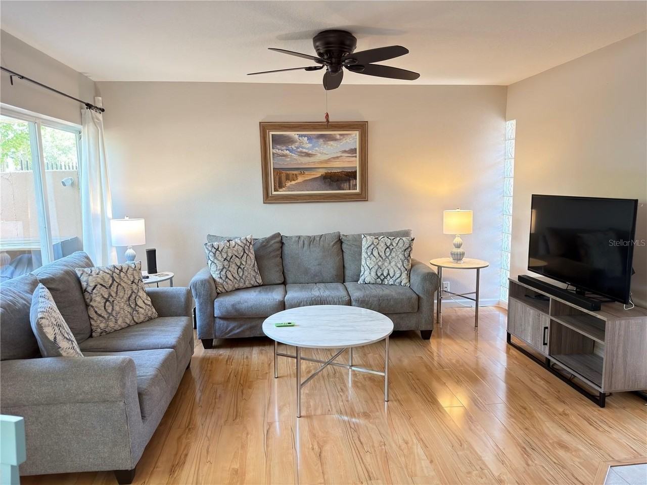 828 Padua Ln - Photo 6 of 31