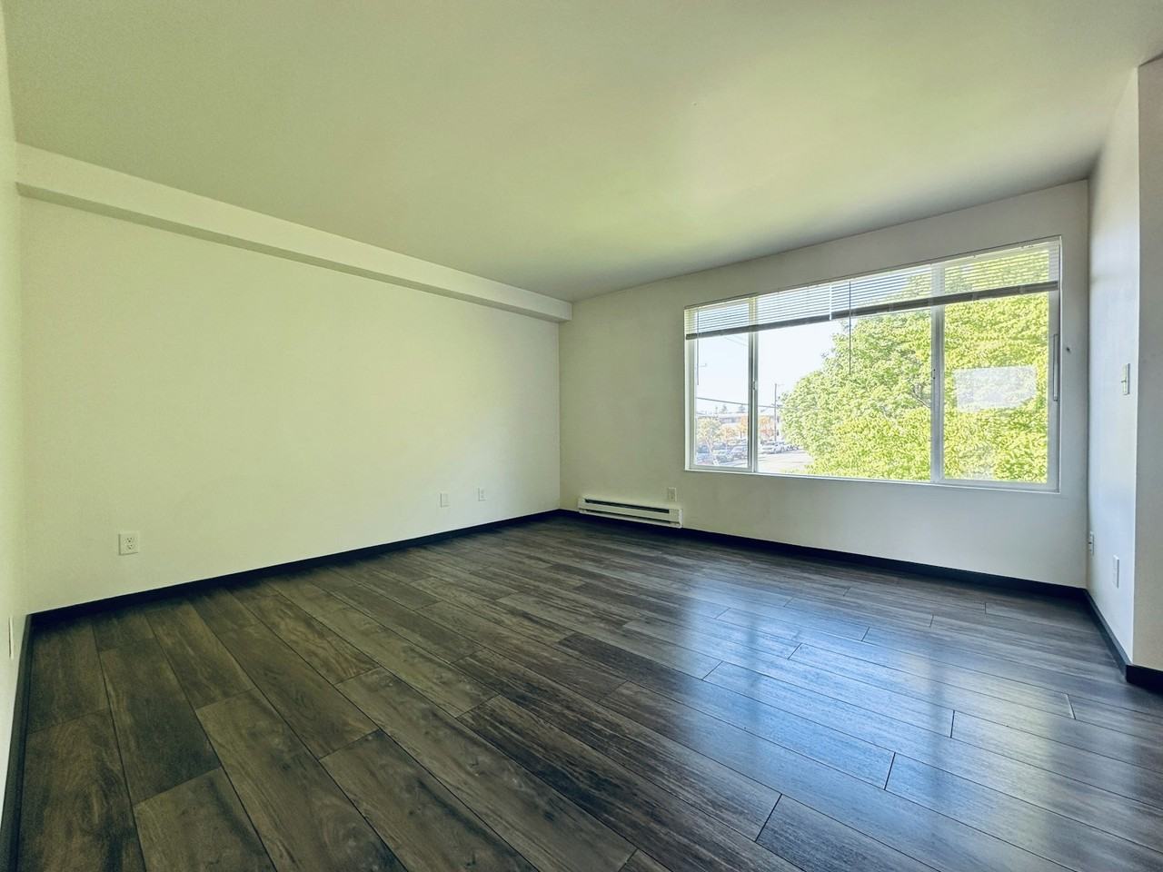 9050 Greenwood Avenue North, Unit 301 - Photo 4 of 12