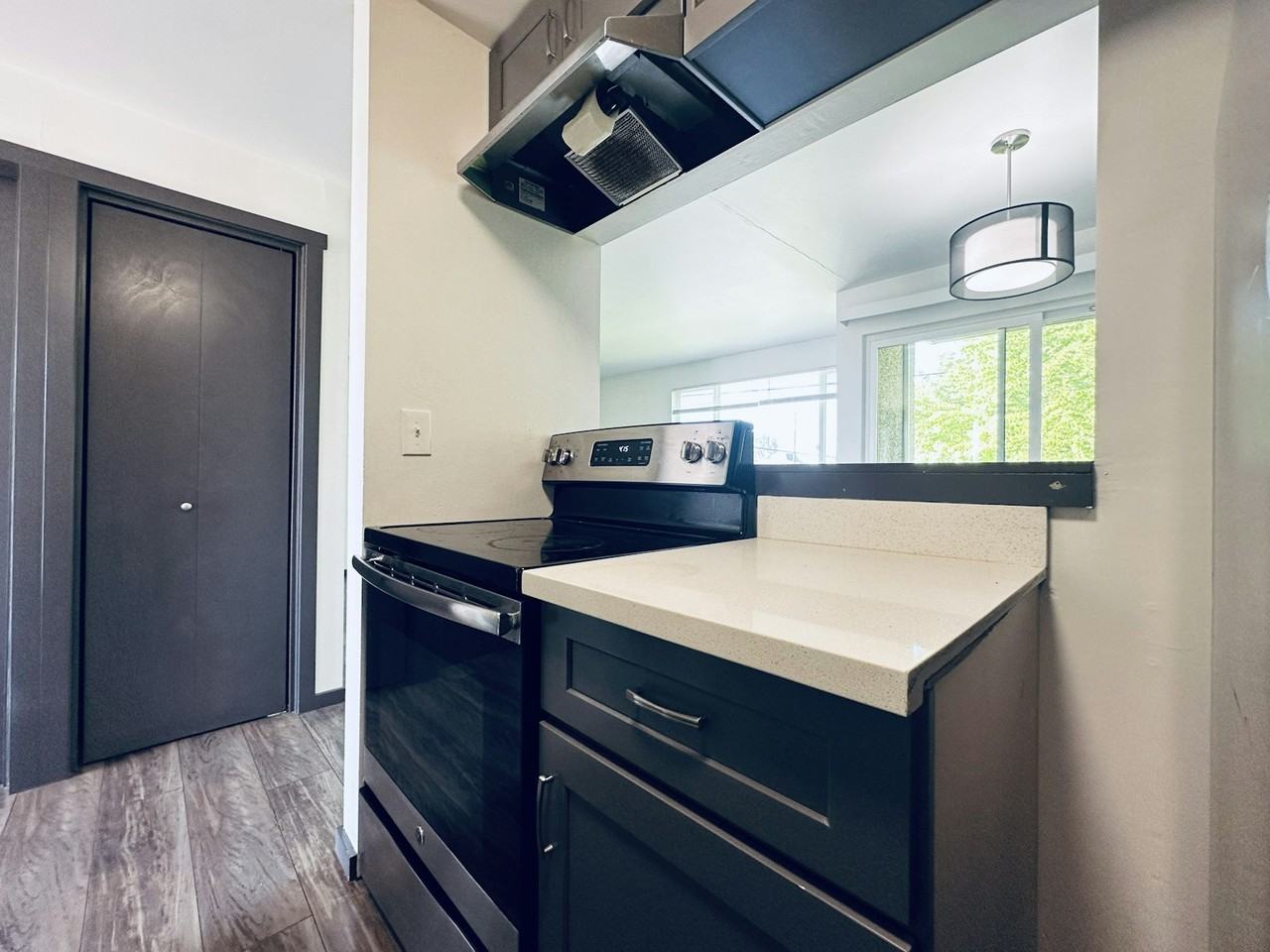 9050 Greenwood Avenue North, Unit 301 - Photo 7 of 12
