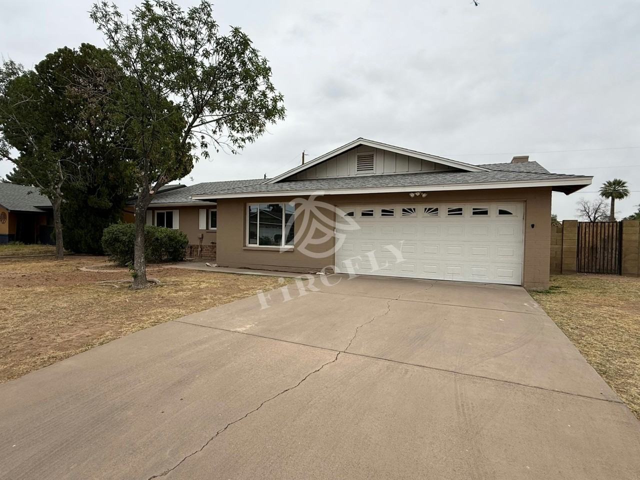 8129 North 17th Drive - Photo 2 of 24