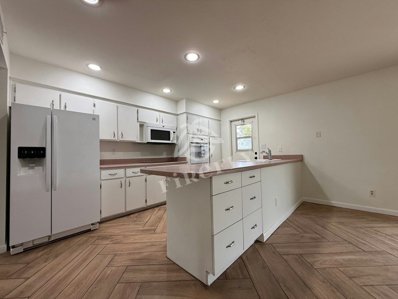 8129 North 17th Drive - Photo 6 of 24