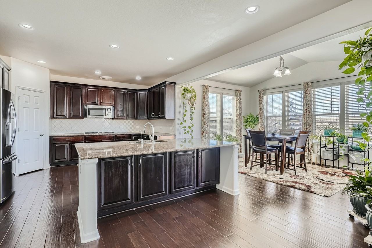 10748 Worthington Circle - Photo 4 of 28