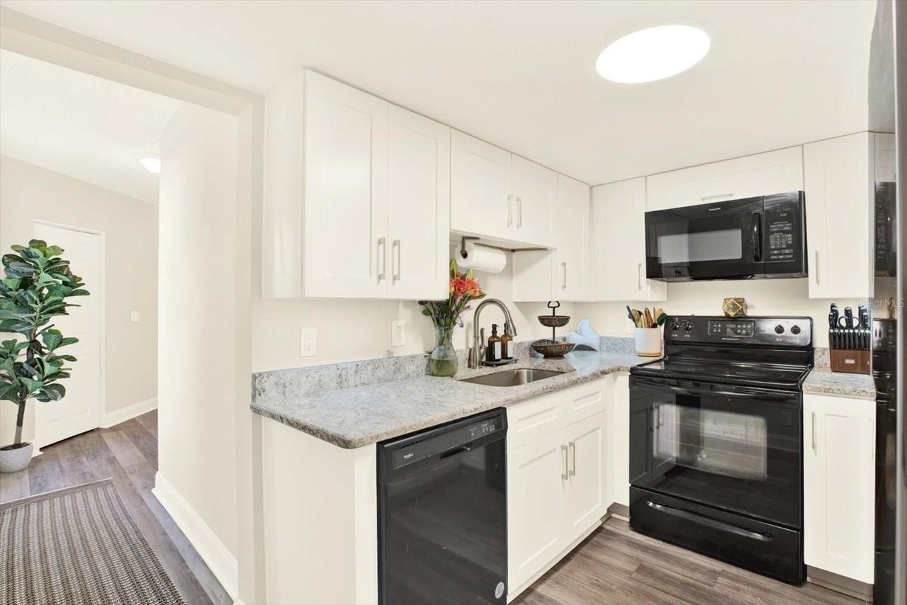1707 E New Orleans Ave - Photo 7 of 24