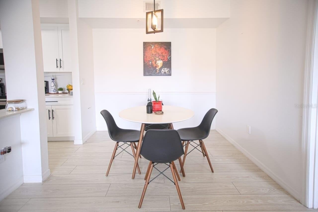 5572 Metrowest Blvd #311 - Photo 4 of 8