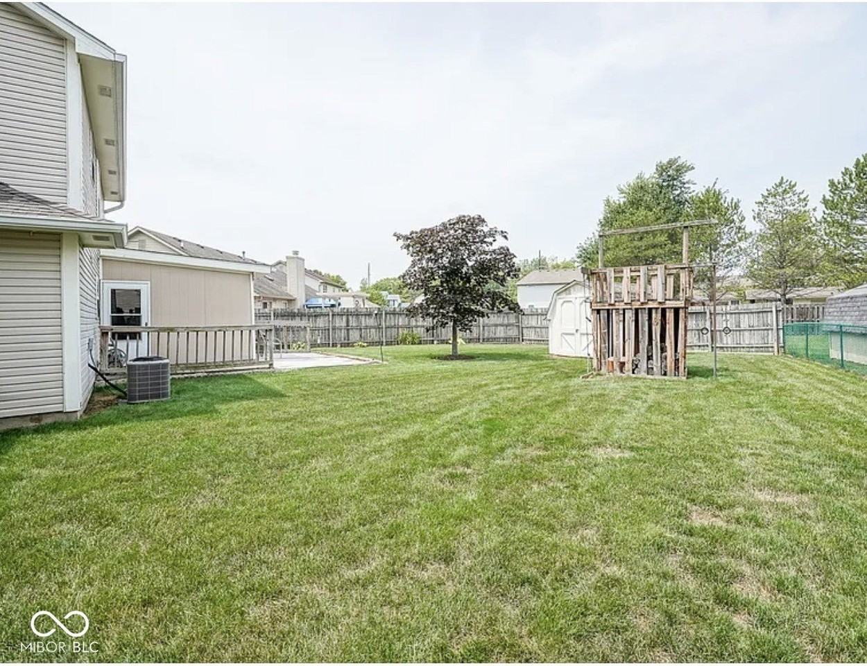 11052 Oakspring Dr - Photo 4 of 28