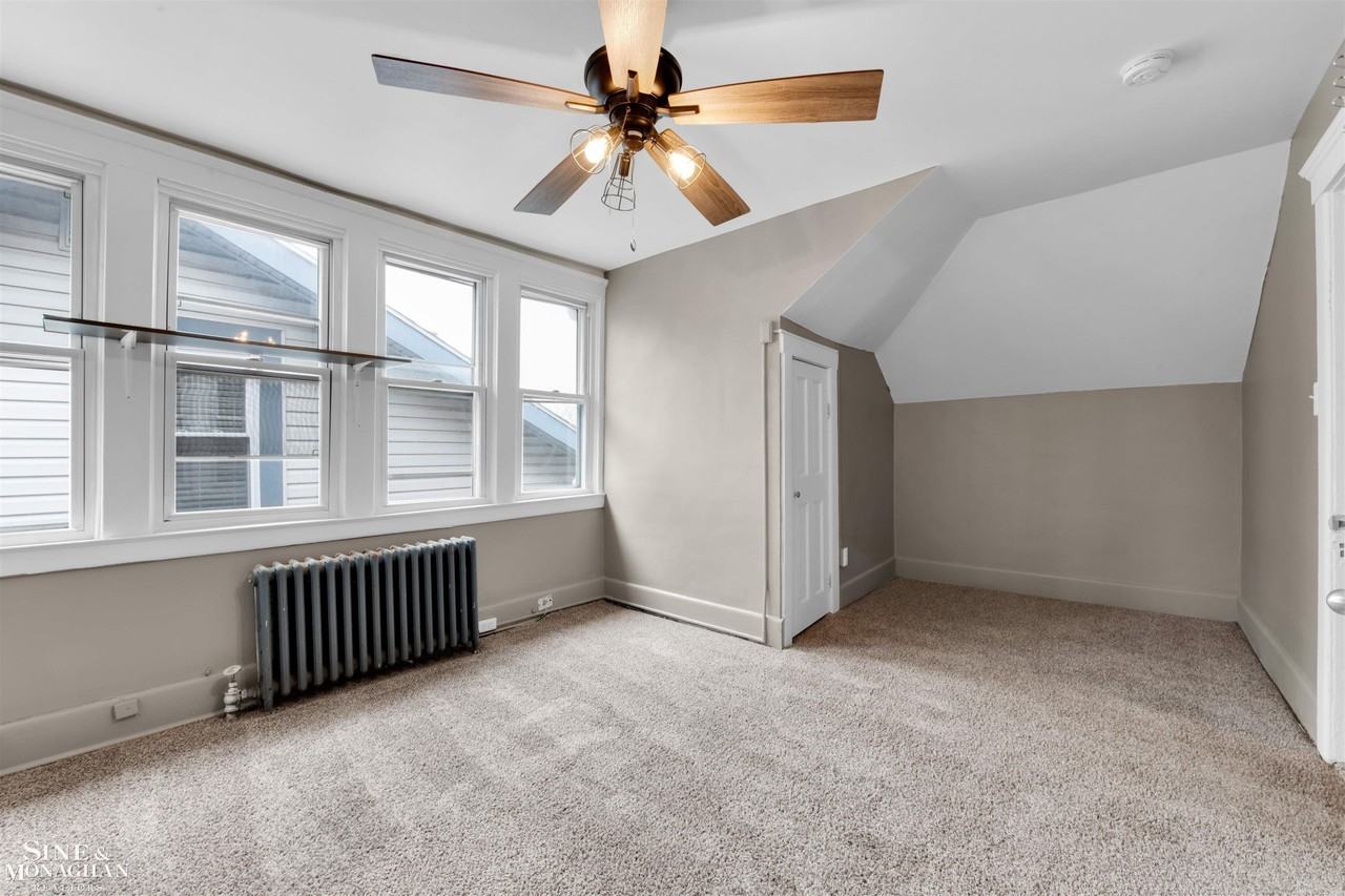 1083 Lakepointe St #2 - Photo 7 of 17