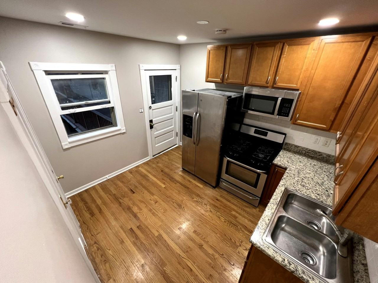 102 Washington Boulevard, Unit 104-2 - Photo 4 of 27