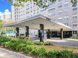 featured image of 555 Kappock St #16K