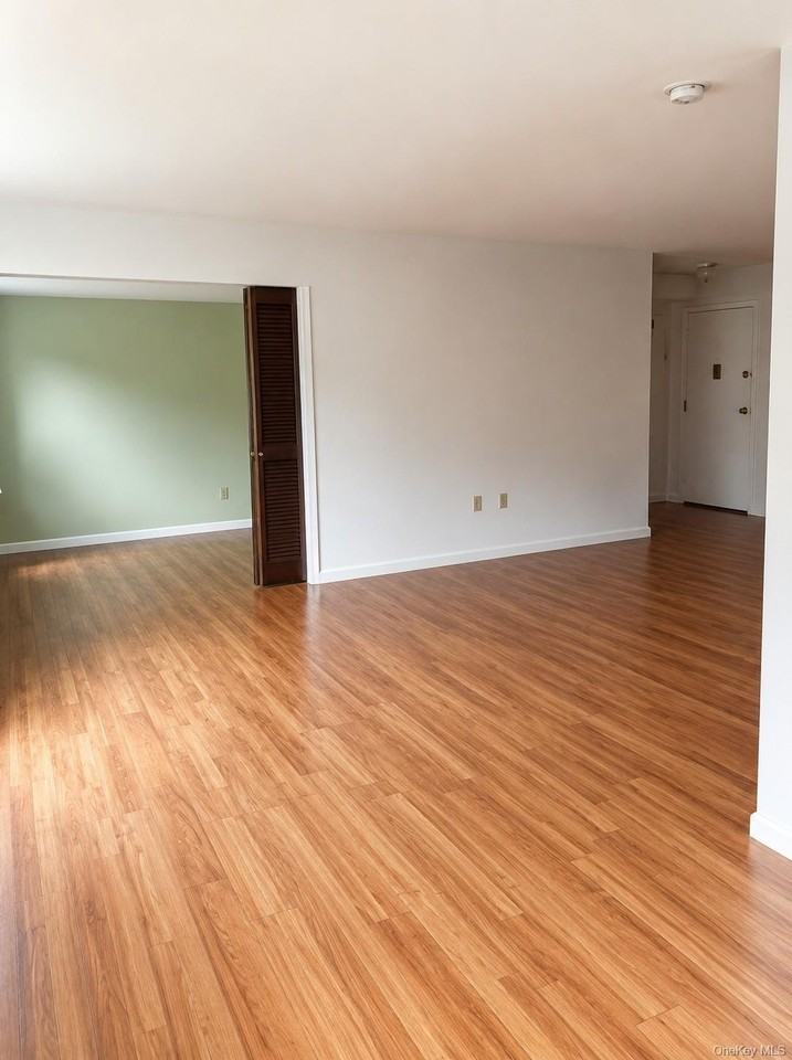 451 Sierra Vista Ln - Photo 2 of 9
