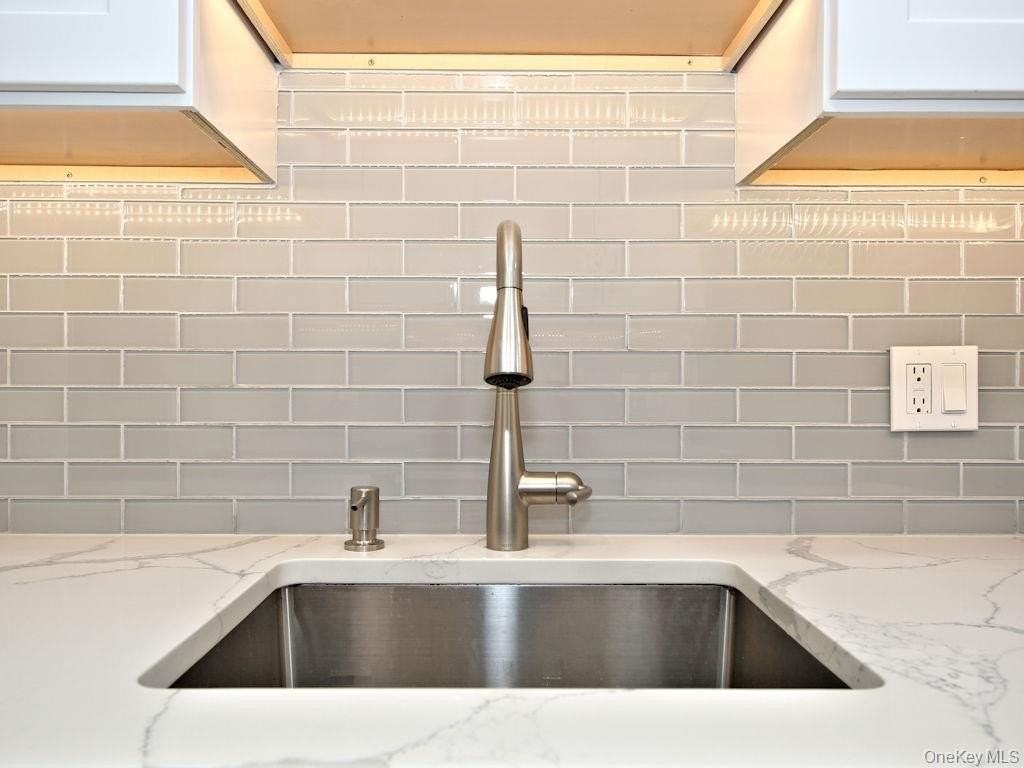 300 Livingston Ave #3E - Photo 2 of 11