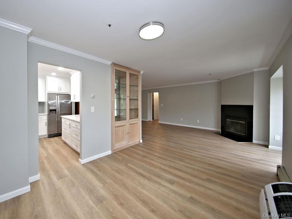 300 Livingston Ave #3E - Photo 4 of 11