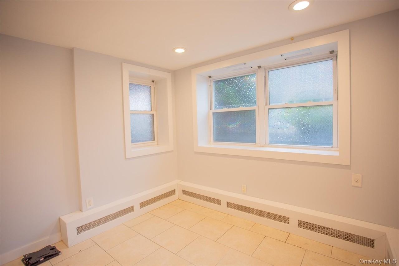 251 W Broadway #101 - Photo 6 of 14