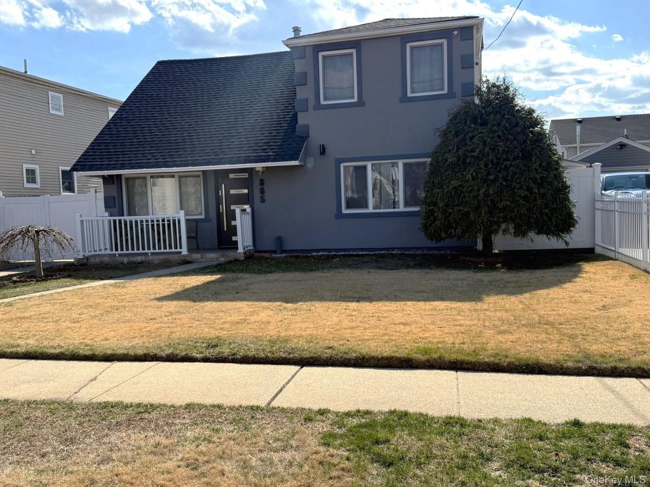 865 Grand Blvd - Photo 2 of 25