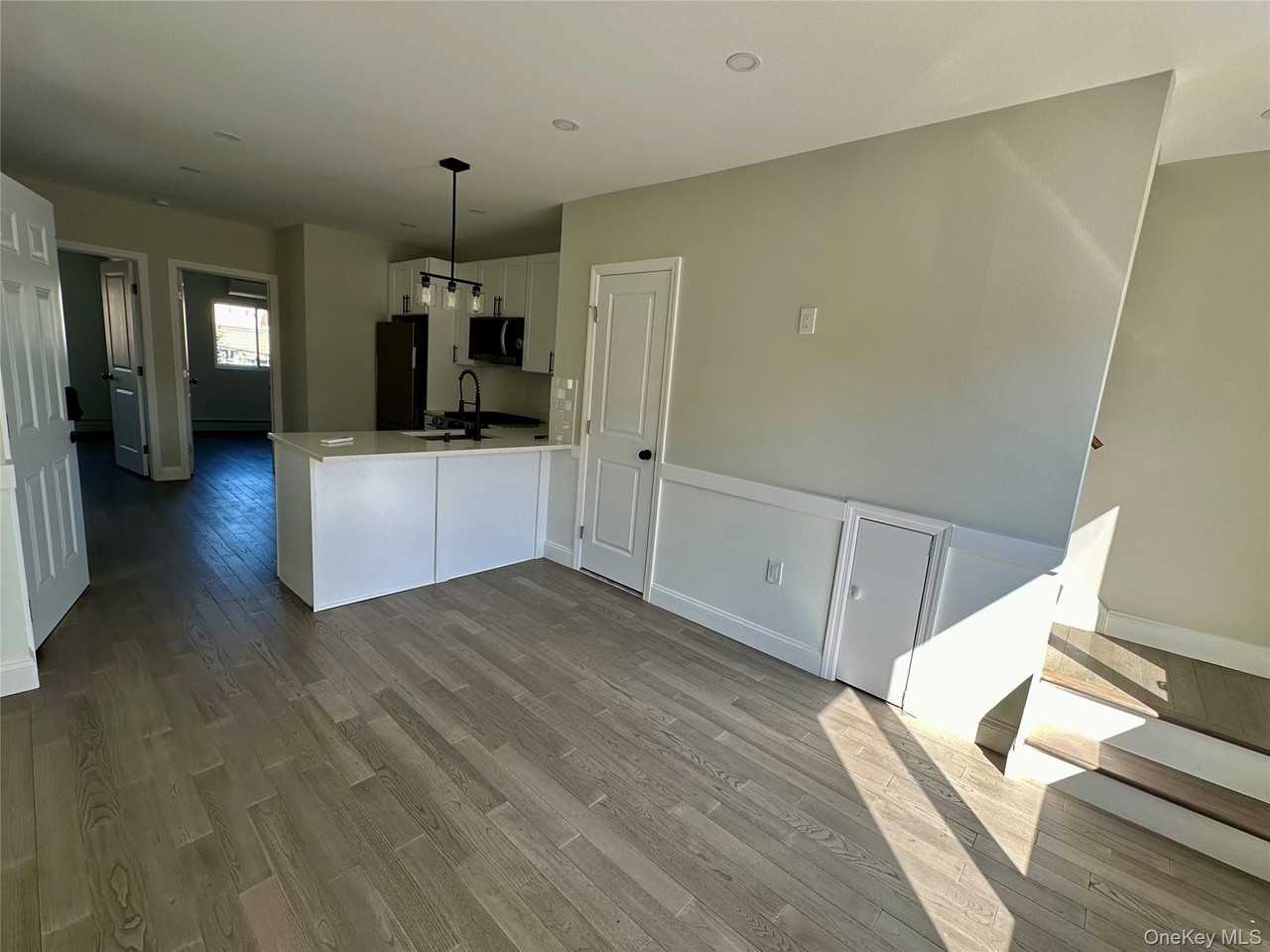 2040 41st St #2 - Photo 2 of 16