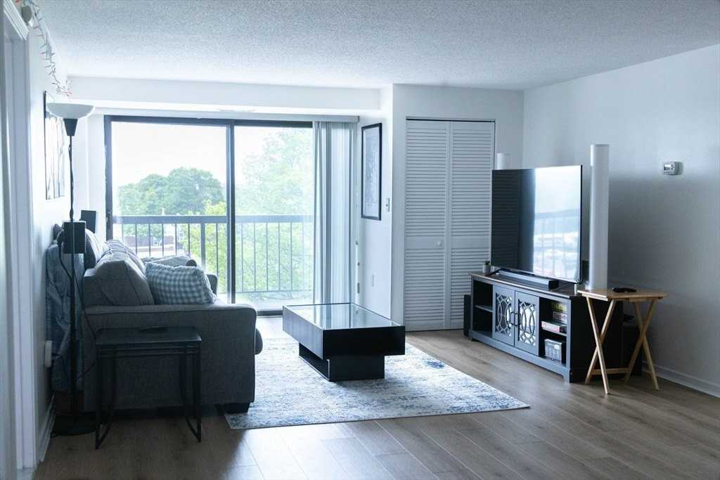 500 Salem St #706 - Photo 7 of 25