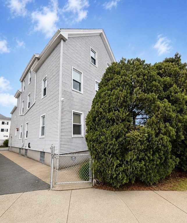 1765 E Rodney French Blvd #3
