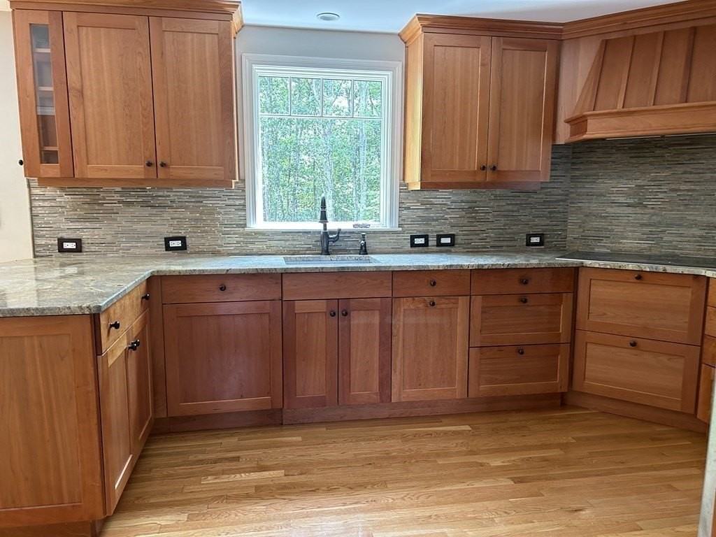 87 West St - Photo 3 of 16