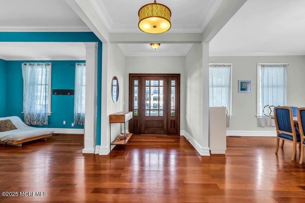 206 3rd Ave #1 - Photo 4 of 21