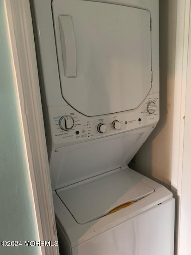 504 Crawford St - Photo 7 of 8
