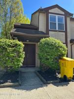 featured image of 402 Woodlake Manor Dr #1000