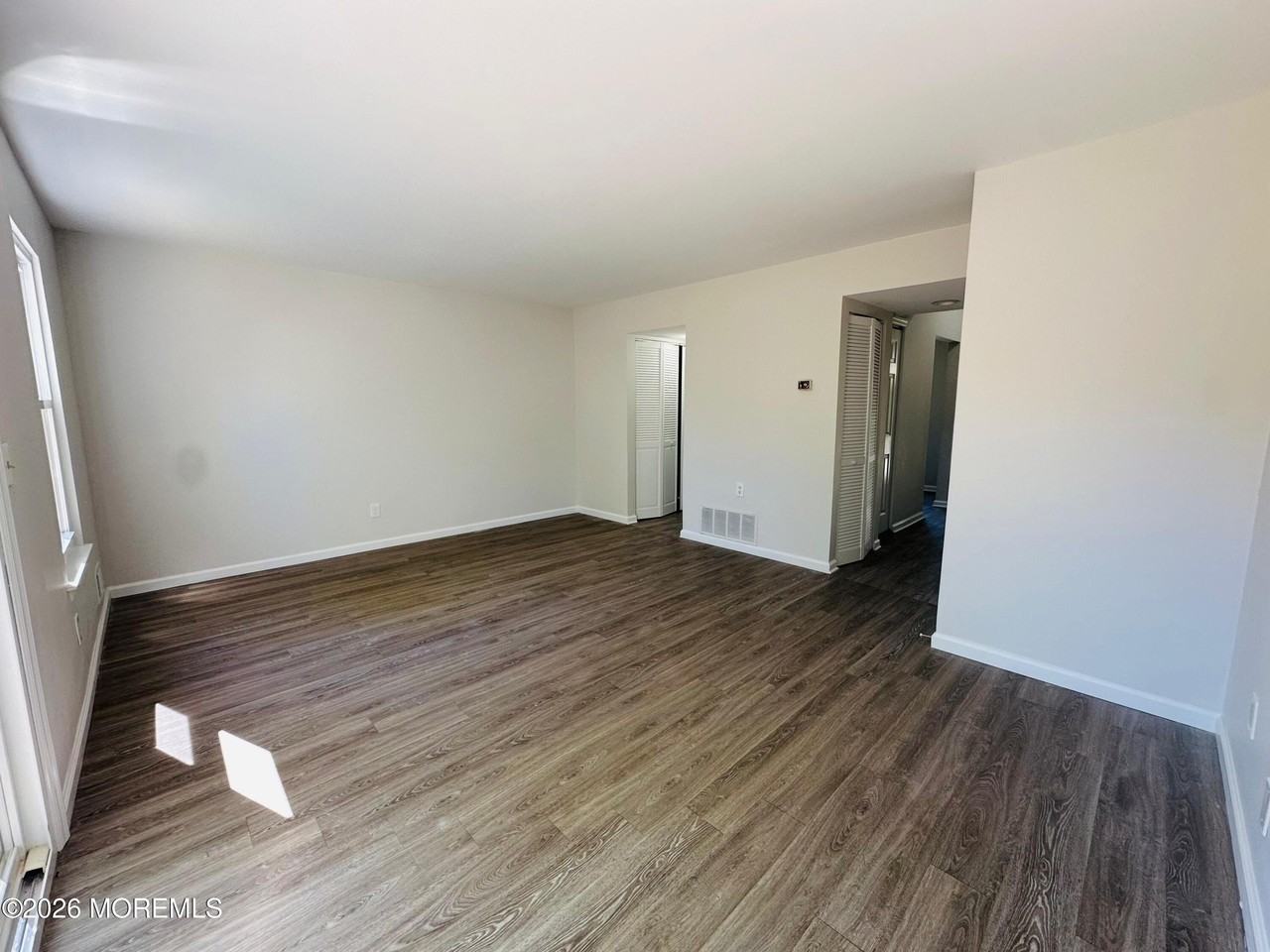 402 Woodlake Manor Dr #1000 - Photo 6 of 18