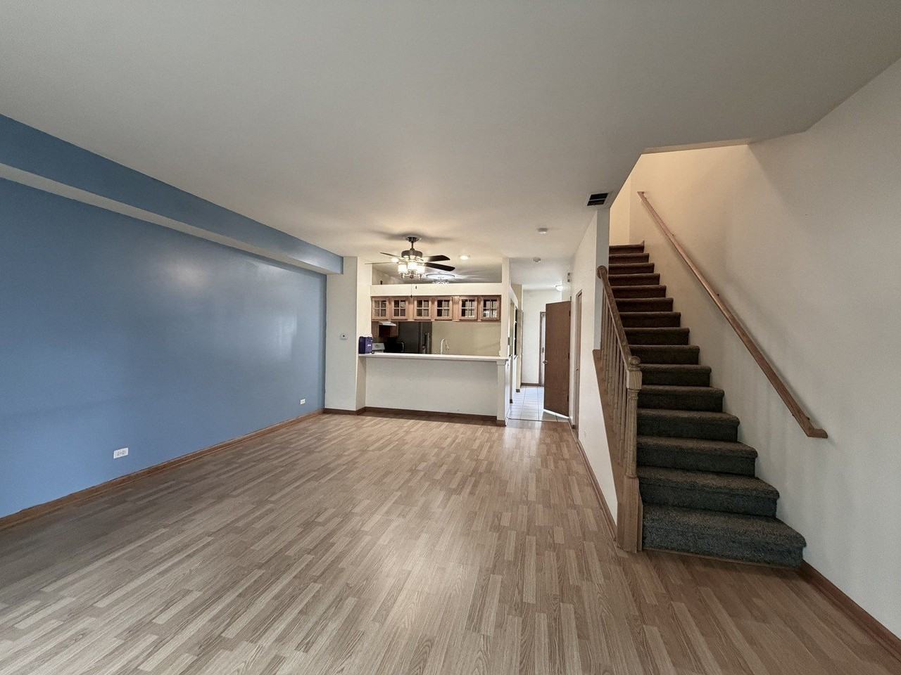 2524 Carrolwood Rd #2524 - Photo 2 of 11