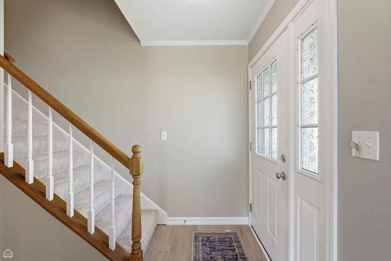 934 Surrey Ln #2 - Photo 3 of 31