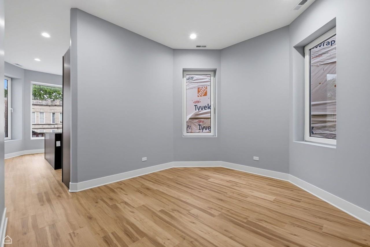 1544 S Sawyer Ave #2 - Photo 7 of 16