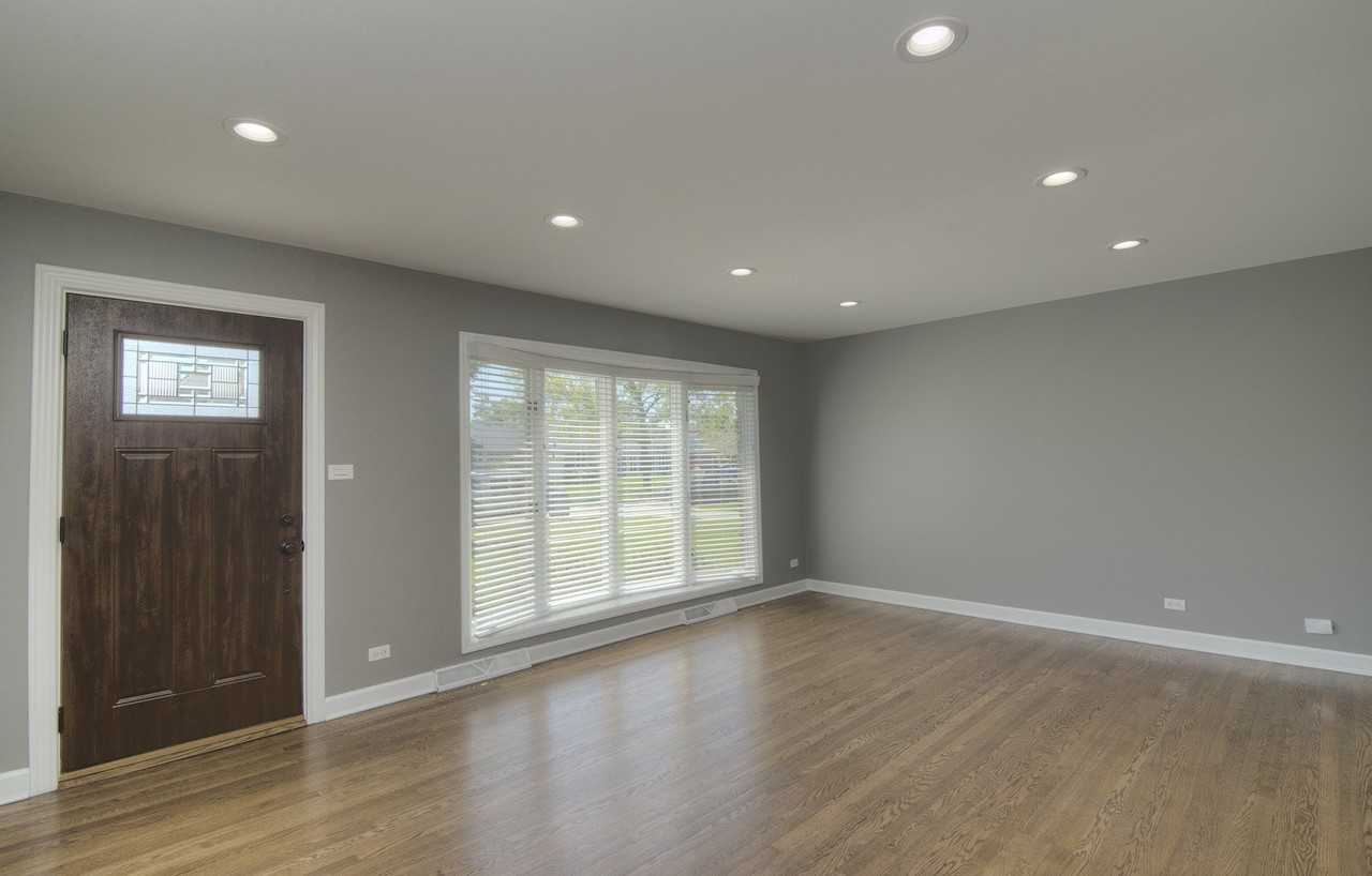 367 W Fremont Ave - Photo 3 of 32