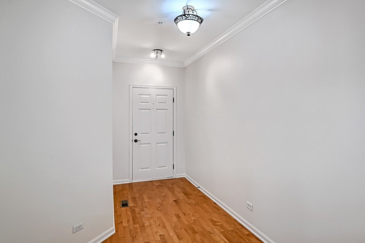 1339 Scarboro Rd #605 - Photo 3 of 21