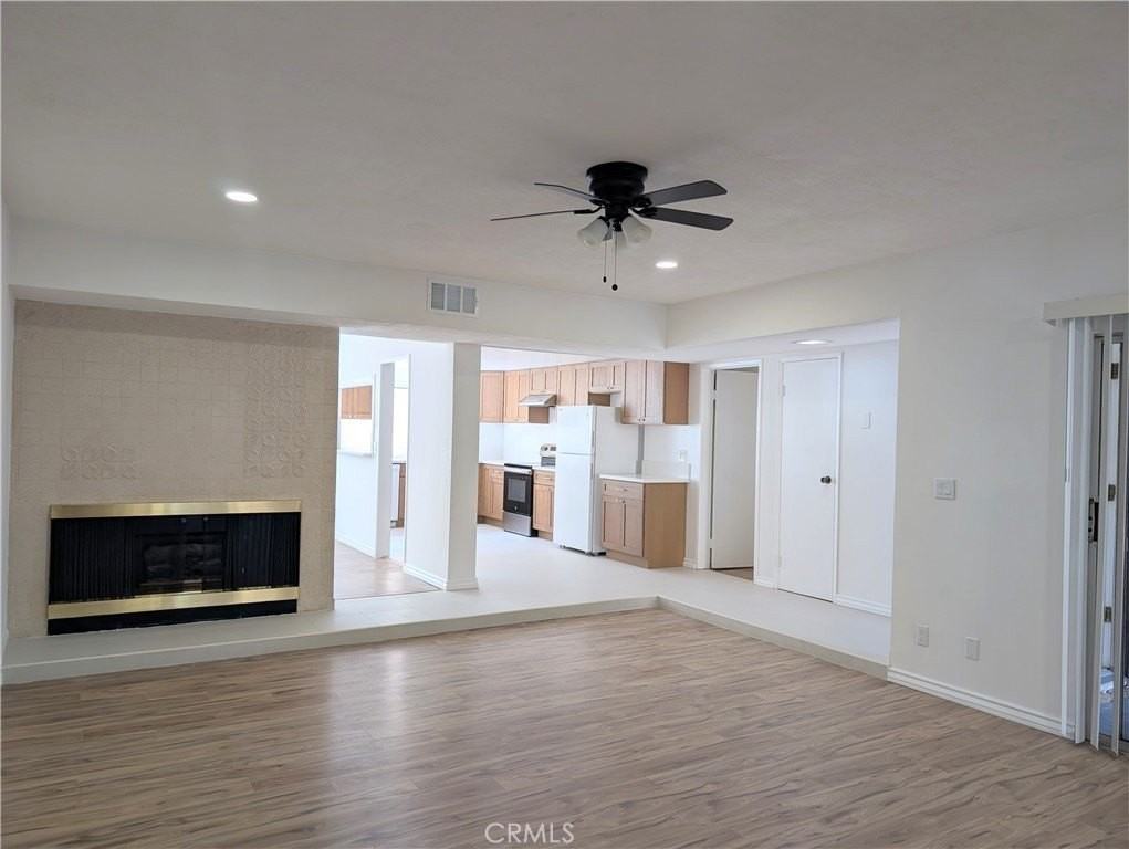 630 W Huntington Dr #103