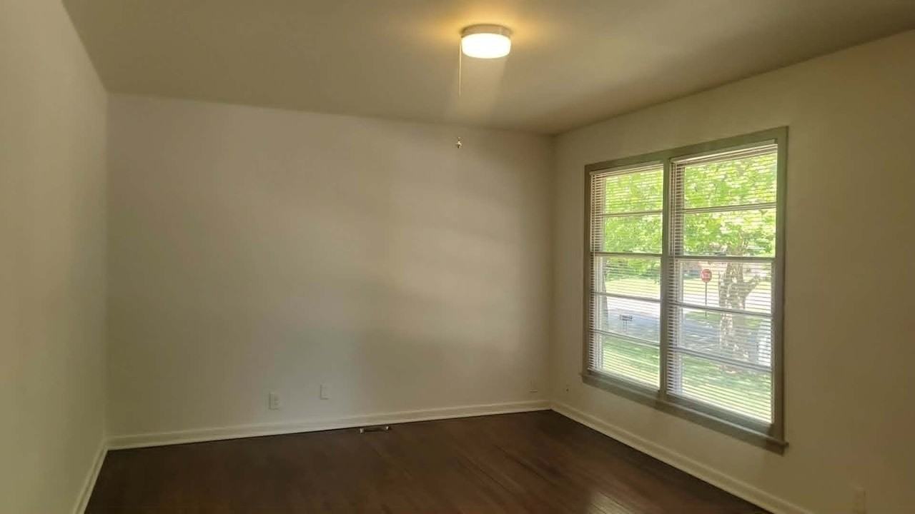 2307 South Broadview Street - Photo 3 of 18
