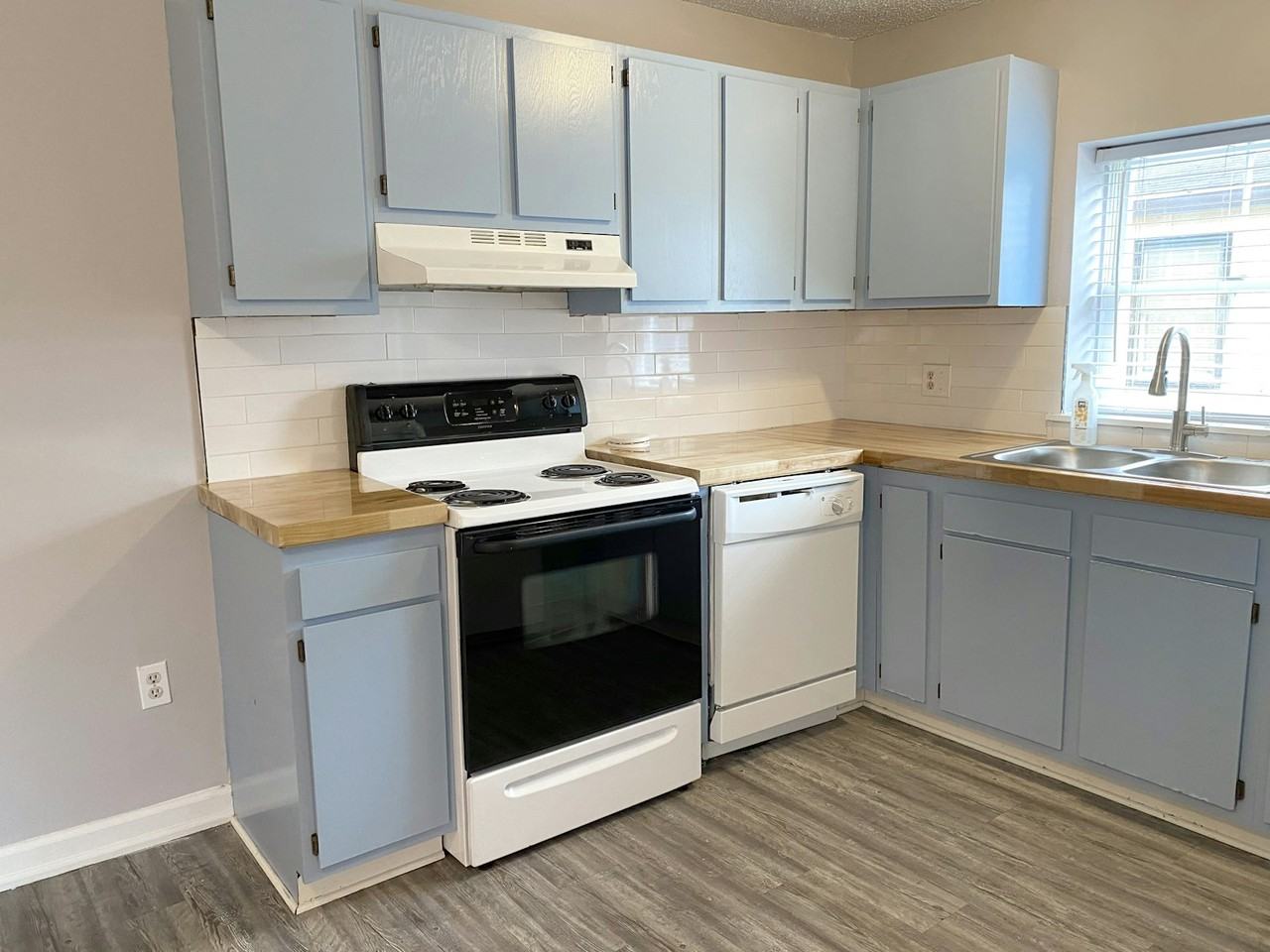 212 East Huntingdon Street, Unit 207 E Gaston Ln - Photo 3 of 8