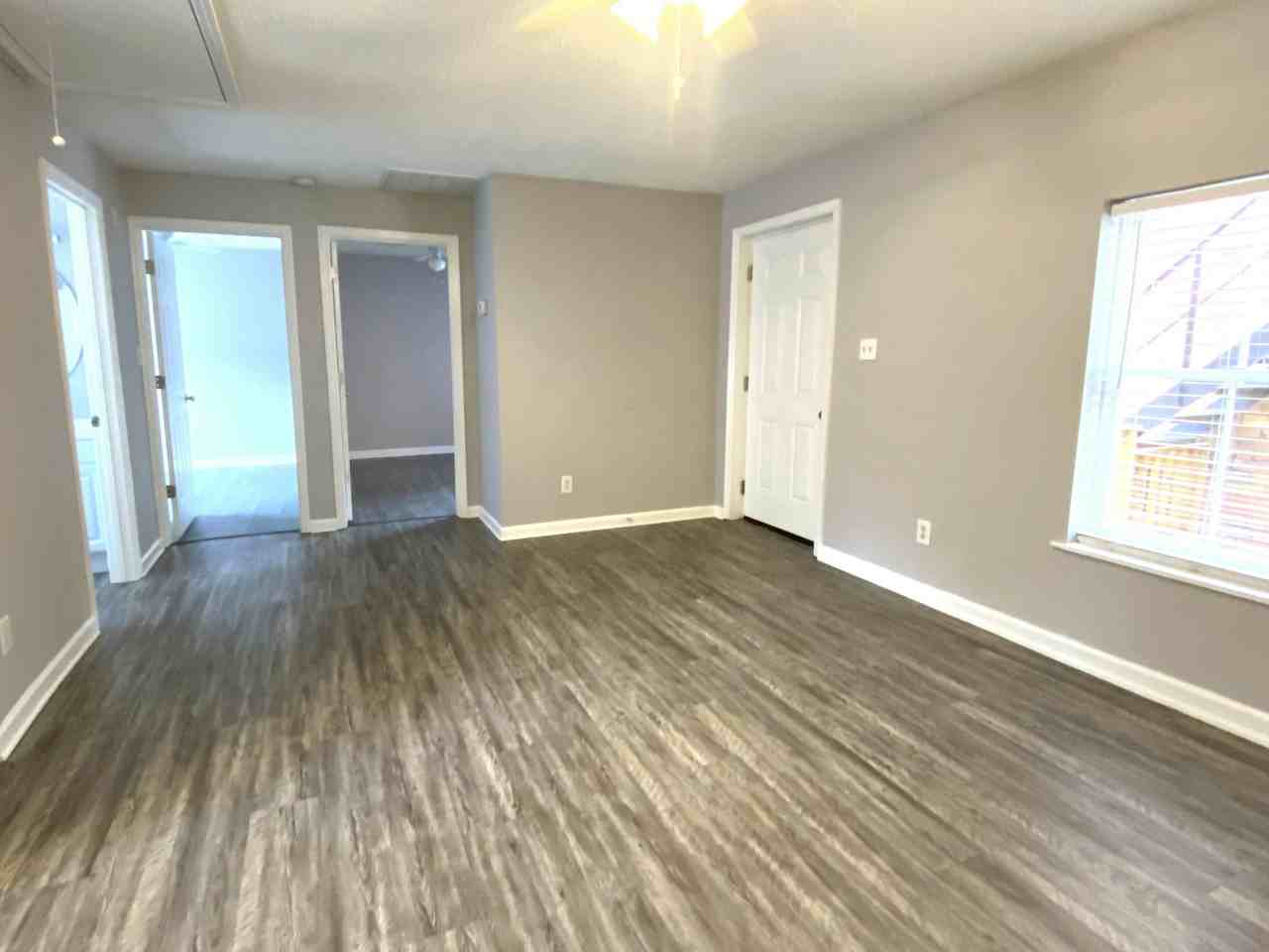 212 East Huntingdon Street, Unit 207 E Gaston Ln - Photo 4 of 8