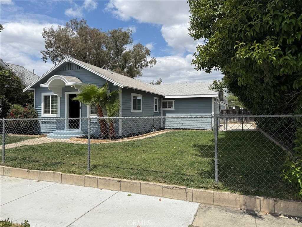 529 E Central Ave - Photo 2 of 17