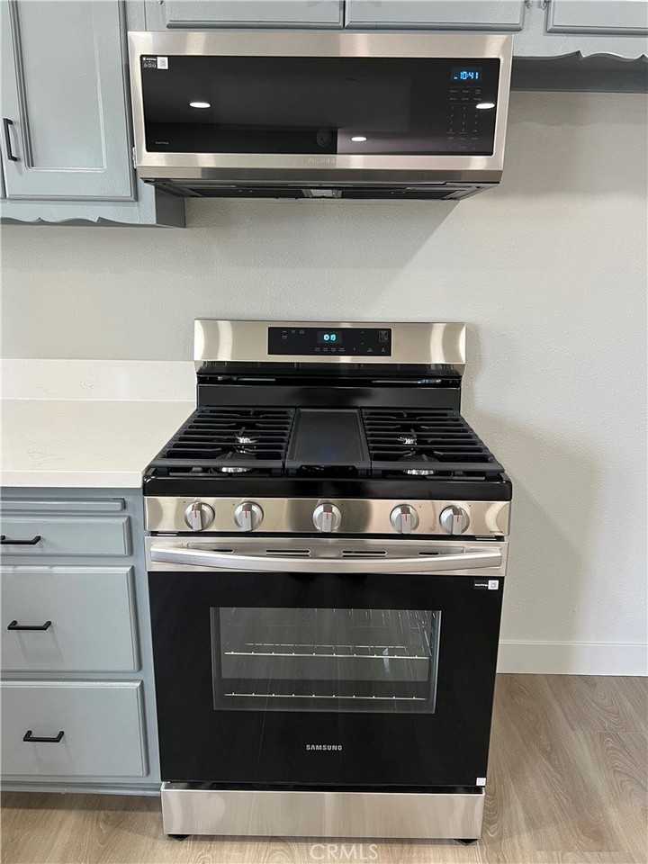 5245 Navarro St - Photo 2 of 9