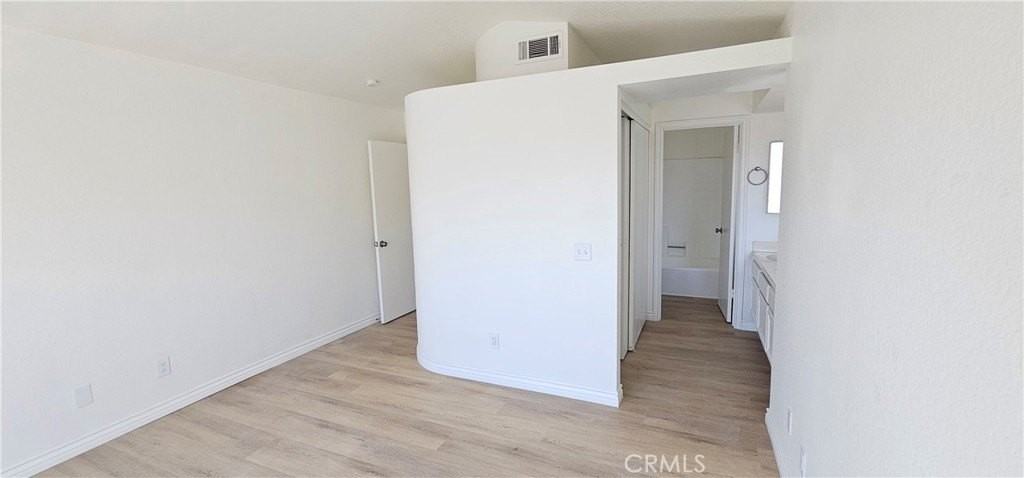 14301 Hillcrest Dr - Photo 4 of 10