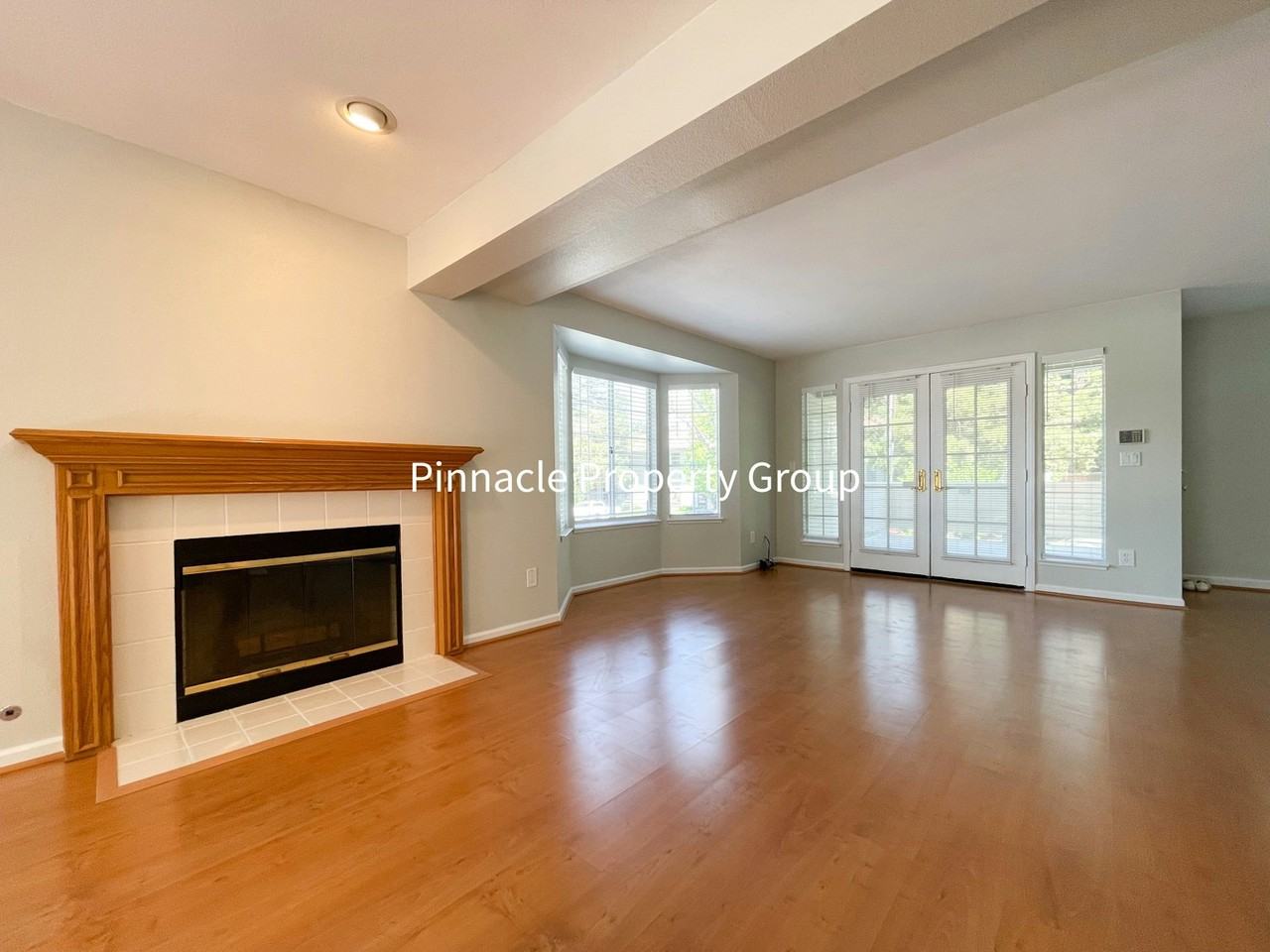 711 Hibiscus Place - Photo 3 of 26