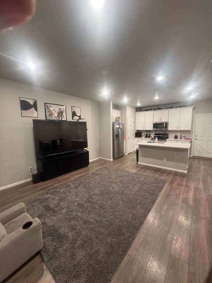 21201 East 63rd Drive - Photo 2 of 11