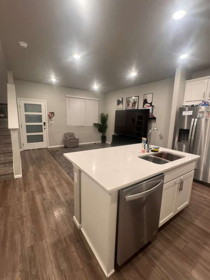 21201 East 63rd Drive - Photo 3 of 11