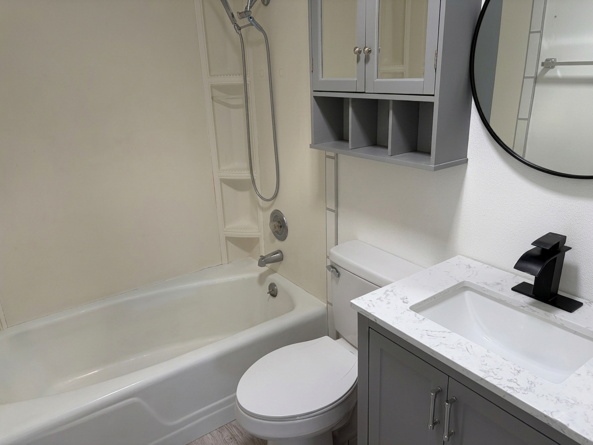 4009-4011 West Walnut Street, Unit 4011 - Photo 6 of 7