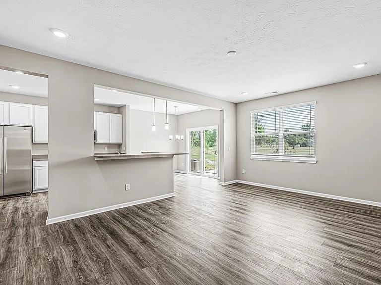 6407 Yuma Court - Photo 4 of 30